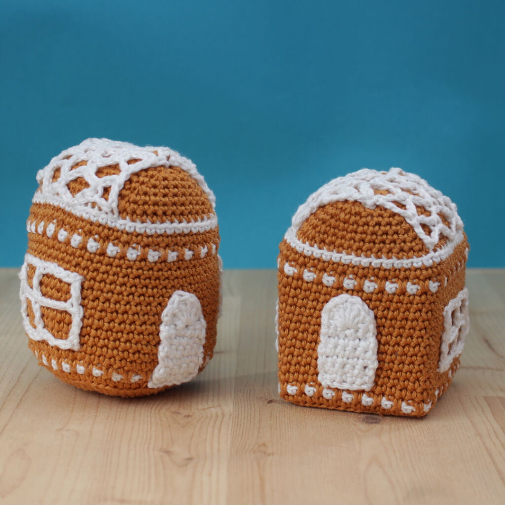 crochet gingerbread houses